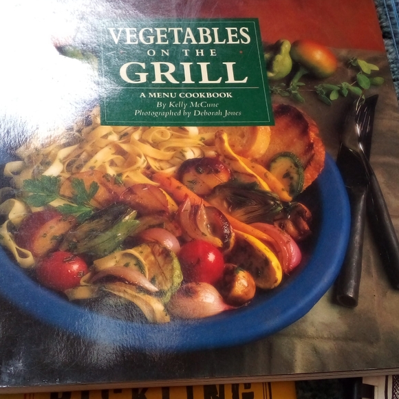 5 Kitchen Books - Picture 2 of 6
